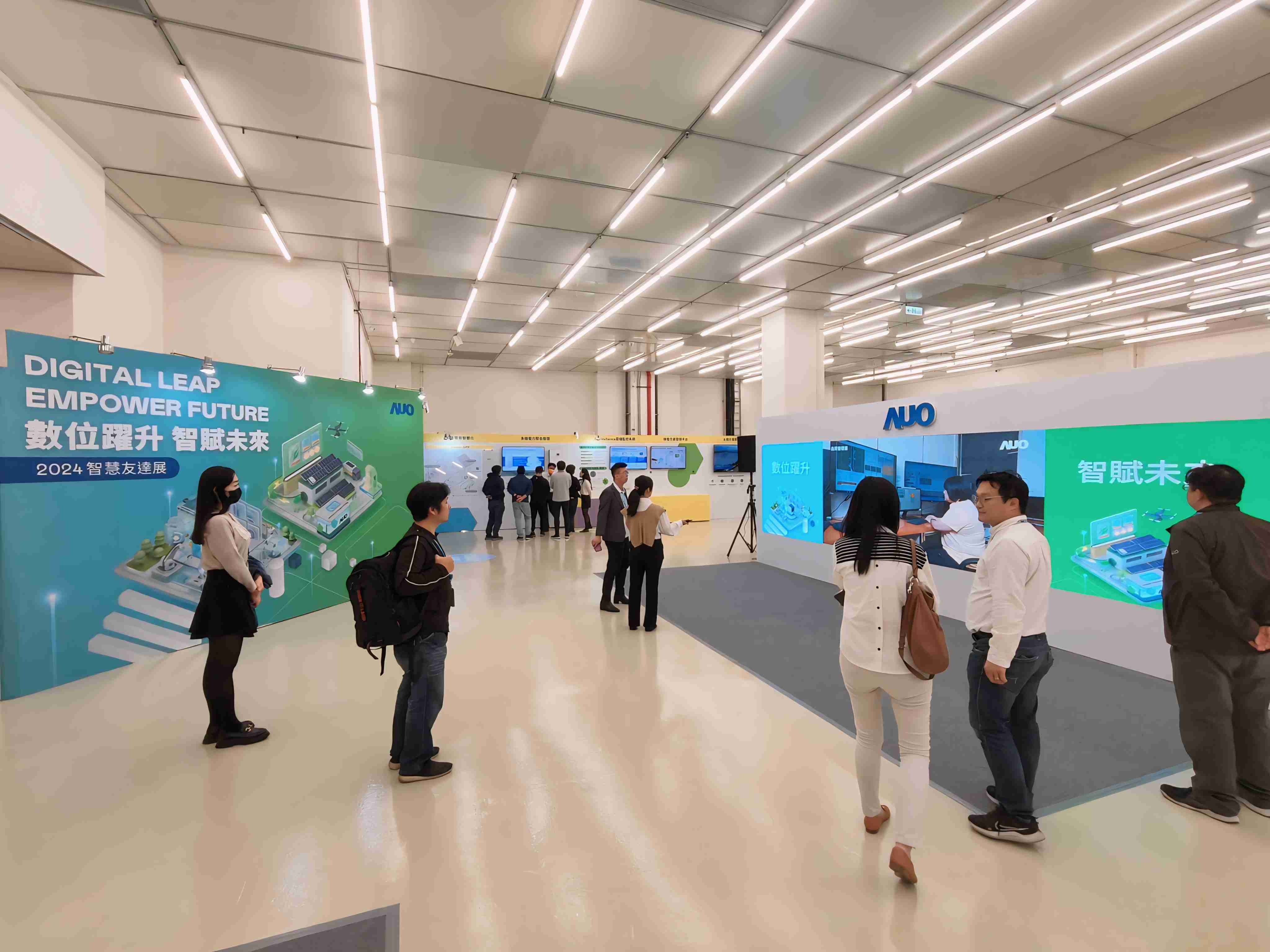 2024智能尊时凯龙展邀集生态圈伙伴共同参展，，从数字应用、、、、净零减碳到能源发展，，创造全方位永续商机，，携手生态圈伙伴迈向永续未来